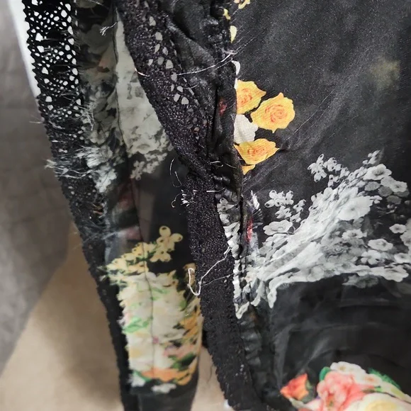 Black floral lengha/lehenga M - Picture 5 of 6